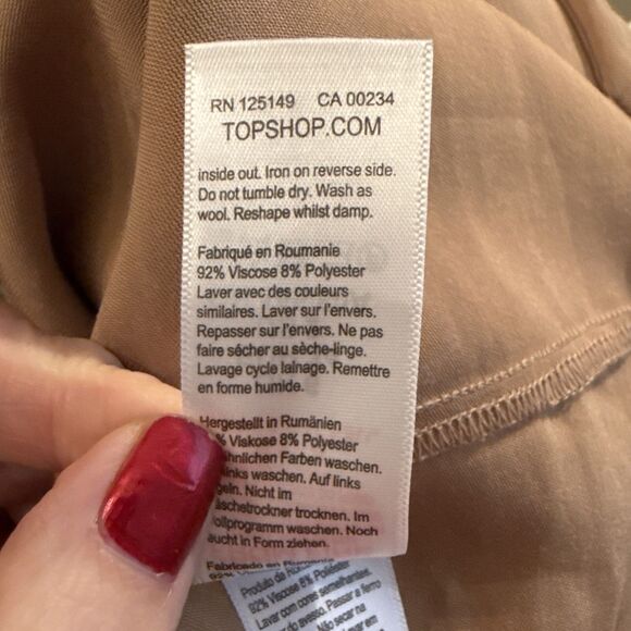 TopShop Women's Top‎ Size 6 Tank Tan Lucite Tortoise Ring Embellished V-Neck EUC - Picture 9 of 9